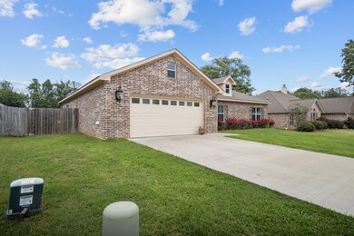 191 Plumridge, Lufkin, TX 75904 - photo 2