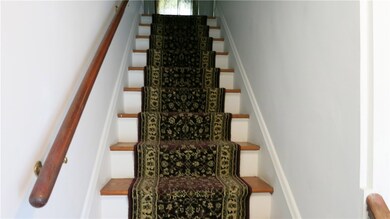 130 Roslyn Ave, Cranston, RI 02910 - photo 6