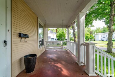 420 Lincoln Ave, Lincoln, IL 62656 - photo 4