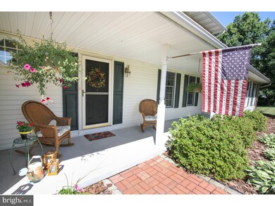 58 Eleanor Dr, Spring City, PA 19475 - photo 3