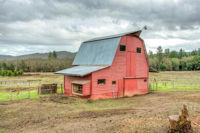 6666 Cypress Dr, Central Point, OR 97502 - photo 5