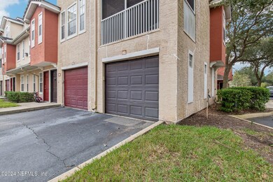 Gate Pkwy N unit 2001-004