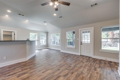 1301 N Sherman St, Ennis, TX 75119 - photo 2