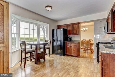 1347 Becket Rd, Sykesville, MD 21784 - photo 7