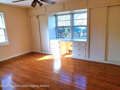 19 Elizabeth Pkwy, Eatontown, NJ 07724 - photo 4