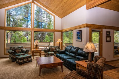 17917 Rhododendron Ln, Sunriver, OR 97707 - photo 4