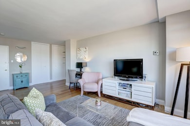 Dupont East Condominium unit 920, Washington, DC 20036 - photo 7