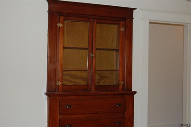 16 Hampton St, Albany, NY 12209 - photo 6