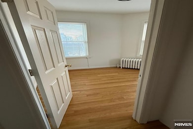 476 Main St unit 2CD flr, Fort Lee, NJ 07024 - photo 6