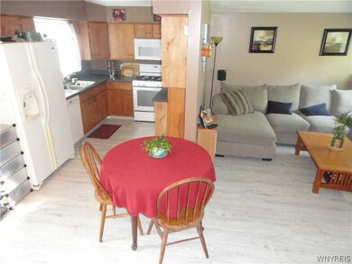 Newer laminate flooring through out main floor