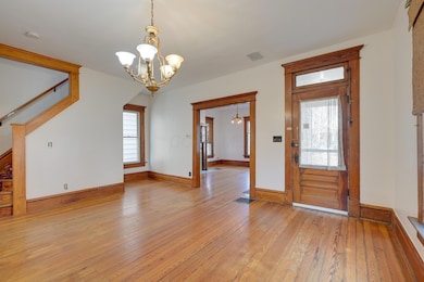 109 W Pacemont Rd Columbus OH 43202 USA-