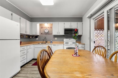 1125 Memphis St, Aurora, CO 80011 - photo 5