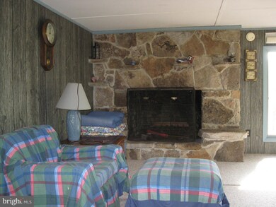 1704 Sticky Kline Rd, Berkeley Springs, WV 25411 - photo 3