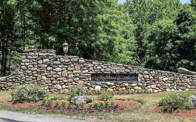 4 Sterling Way, Hudson, NH 03051 - photo 2