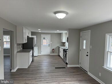 27 Kelly Driver Rd, Clementon, NJ 08021 - photo 5