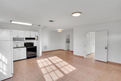 2506 W 9th Ct, Hialeah, FL 33010 - photo 2