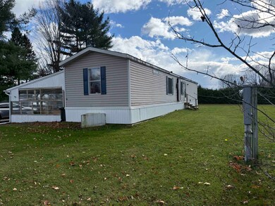 2477 U S 5 unit D2, Derby, VT 05829 - photo 4