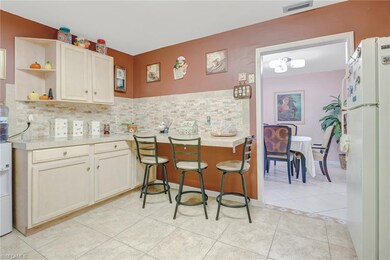 KITCHEN AREA!