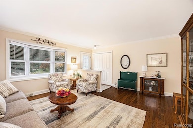 2705 Semloh St, Lake Orion, MI 48360 - photo 2