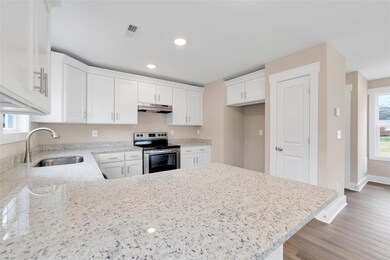 1024 4th St, Statesville, NC 28677 - photo 7