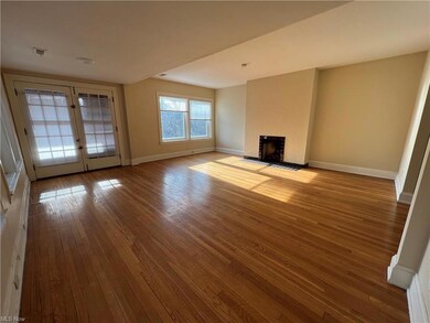 2673 Euclid Heights Blvd unit 4, Cleveland, OH 44106 - photo 3