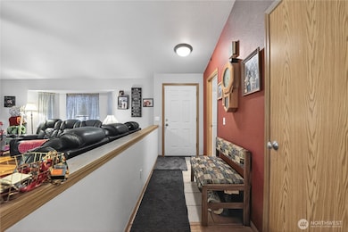 214 Cedar St, Steilacoom, WA 98388 - photo 2