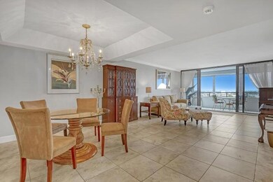 Mayfair House West unit 810, Palm Beach, FL 33480 - photo 5