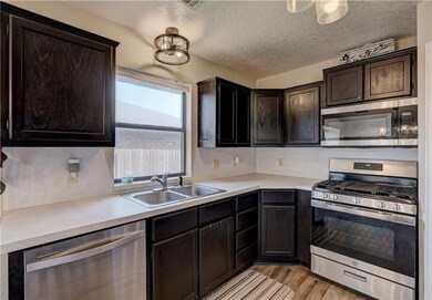 1905 Raquel Rd, Edmond, OK 73003 - photo 7