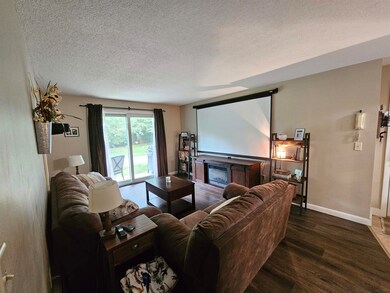 22 Ponemah Hill Rd unit 6, Milford, NH 03055 - photo 2