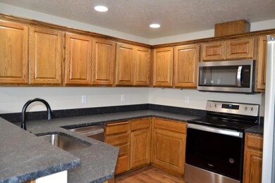 491 Marion Ln, Grants Pass, OR 97527 - photo 5