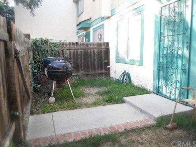 153 S Wilmington Ave unit I, Compton, CA 90220 - photo 6