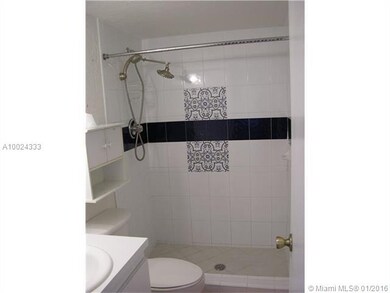 9360 Fontainebleau Blvd unit 615, Miami, FL 33172 - photo 6