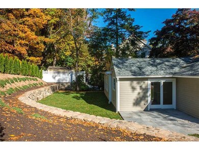 24 Caroline Place, Greenwich, CT 06831 - photo 4