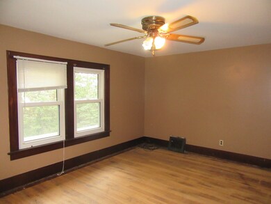 1055 E 2300 Rd N, Danforth, IL 60930 - photo 5