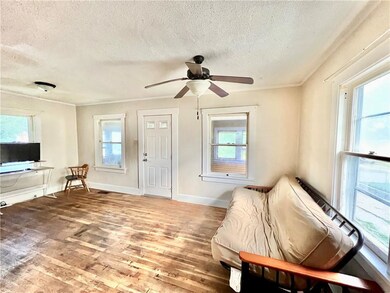 2720 Lyon St, Des Moines, IA 50317 - photo 2