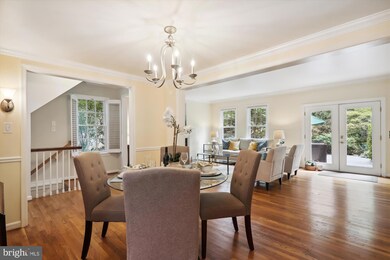 3509 Hamlet Place, Chevy Chase, MD 20815 - photo 4