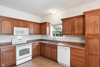 11422 High Timber Dr, Indianapolis, IN 46235 - photo 4