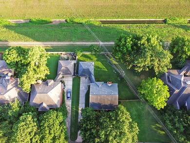 14819 Forest Trails Dr, Houston, TX 77095 - photo 2