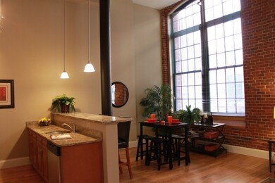 300 Canal St unit 6-201, Lawrence, MA 01840 - photo 2