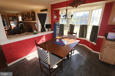 19308 Heritage Ln, Hagerstown, MD 21742 - photo 5