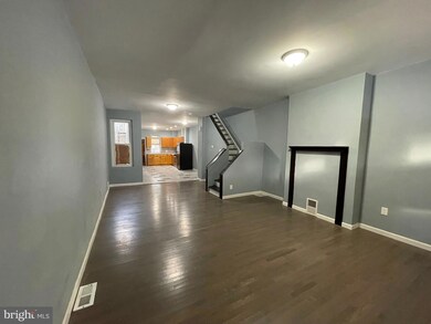 637 Vine St, Camden, NJ 08102 - photo 3