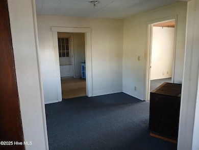 409 Plum St, New Bern, NC 28560 - photo 6