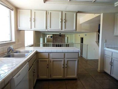 2225 Mermaid Drive, El Paso, TX 79936