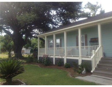 127 Washington St, Bay Saint Louis, MS 39520 - photo 2