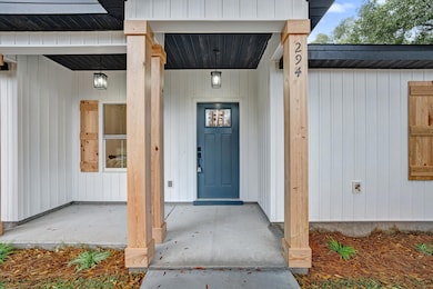 294 Holland St, Crestview, FL 32536 - photo 4