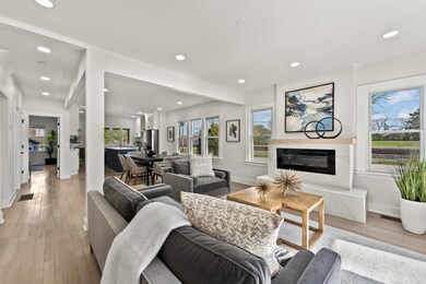 103 N Walnut St, Elmhurst, IL 60126 - photo 4