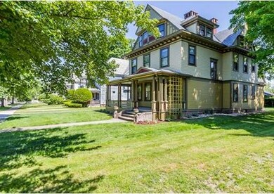 53 Fairfield Ave, Holyoke, MA 01040 - photo 2