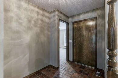 2337 NW 121st St, Oklahoma City, OK 73120 - photo 4