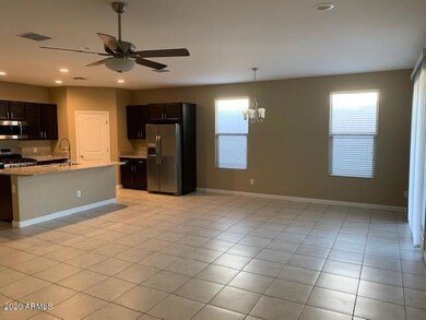Great room - Dinette