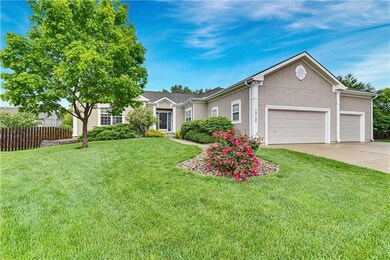 10146 Theden Cir, Lenexa, KS 66220 - photo 2